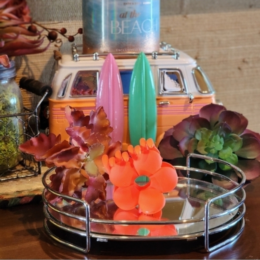 Orange Floral Hair Claw Clip ACRYLIC NWOT